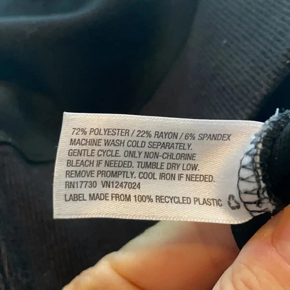 Hunter for Target crewneck sweatshirt, black. Unisex Size large - Picture 9 of 9